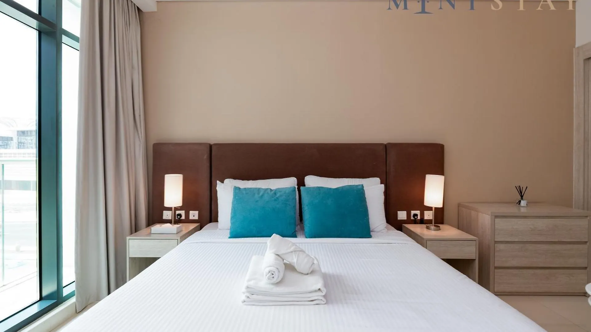 Seven Palm, Palm Jumeirah - Mint Stay Dubai 0*,